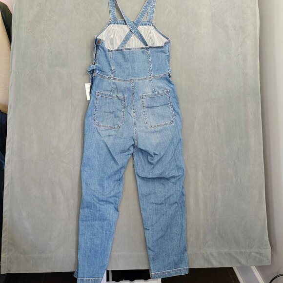 NWT Duluth wrap around tie blue Jean overalls size 4  30X28 A3-32 - Picture 3 of 6